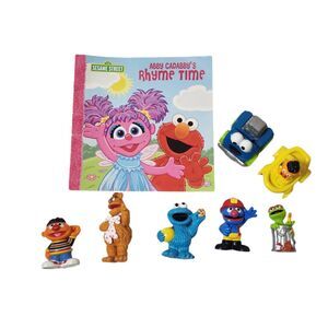 Sesame Street Figures & Vehicles Bundle